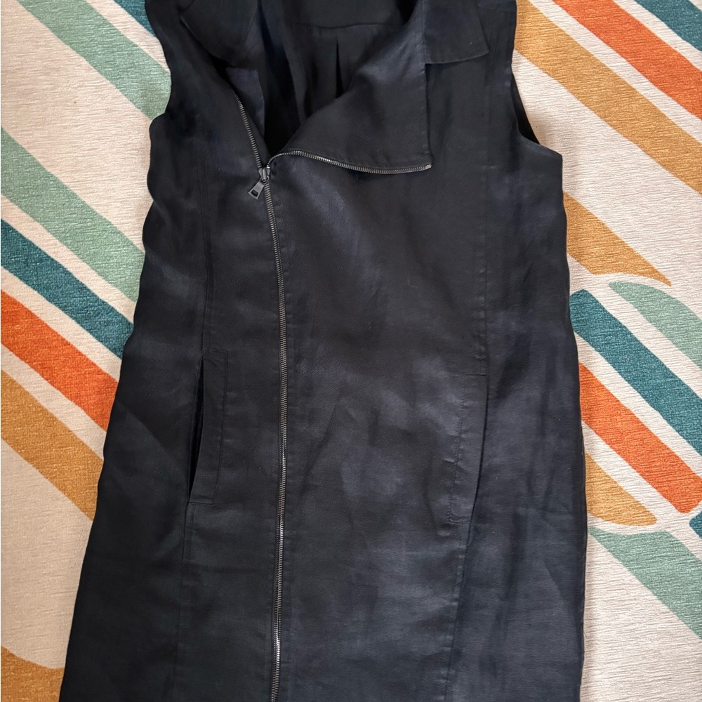 Black Sleeveless Zip-Up Dress by Drifter